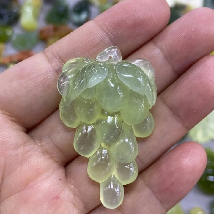 未镶嵌蛇纹石玉挂件