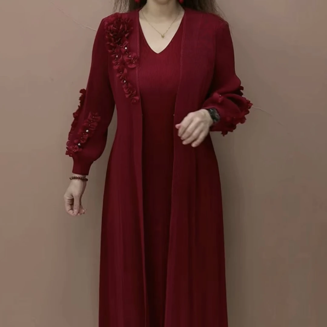 早春新款手工串珠立体花朵褶皱假两件长袖连衣裙