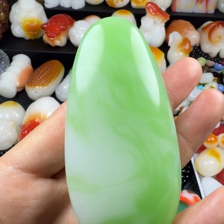 新疆戈壁五彩石金丝