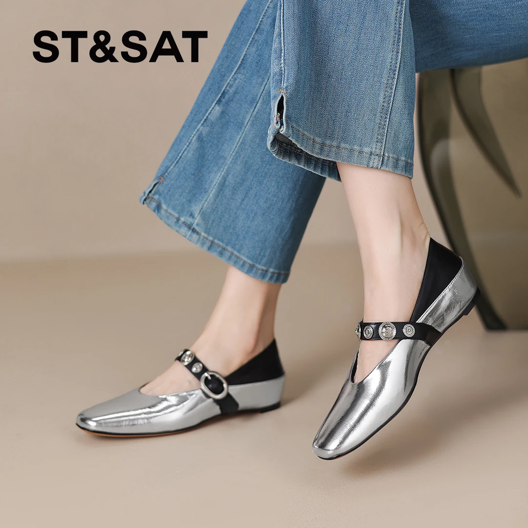 St&Sat/星期六铆钉漆皮胶粘方头浅口欧美风单鞋圆头女鞋粗跟时尚