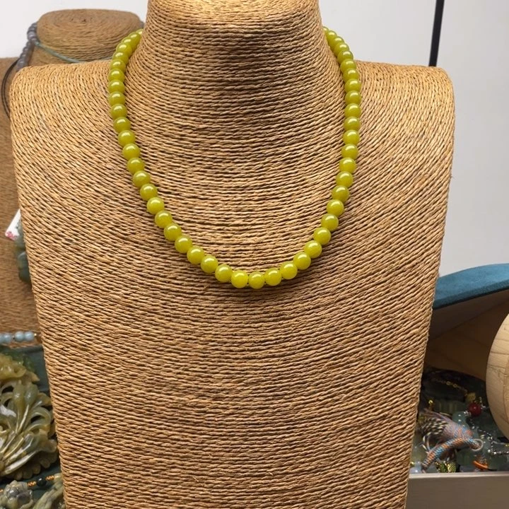 蛇纹石玉未镶嵌吊坠