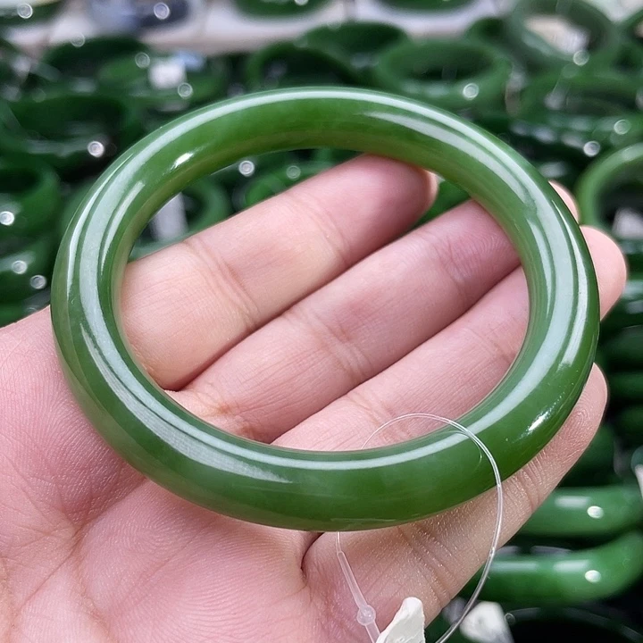 未镶嵌手镯和田玉（碧玉）