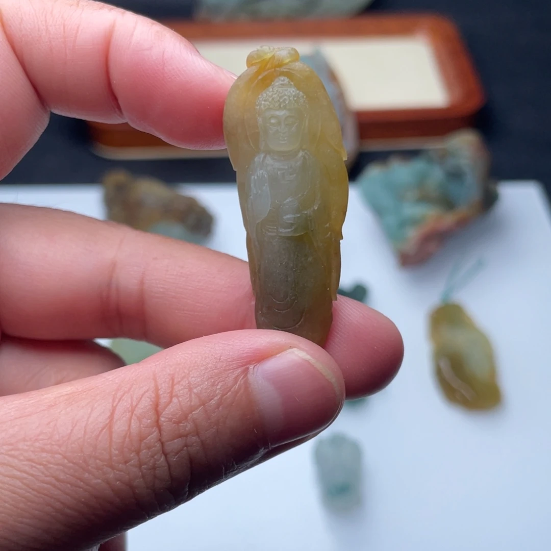定制翡翠未镶嵌特色件