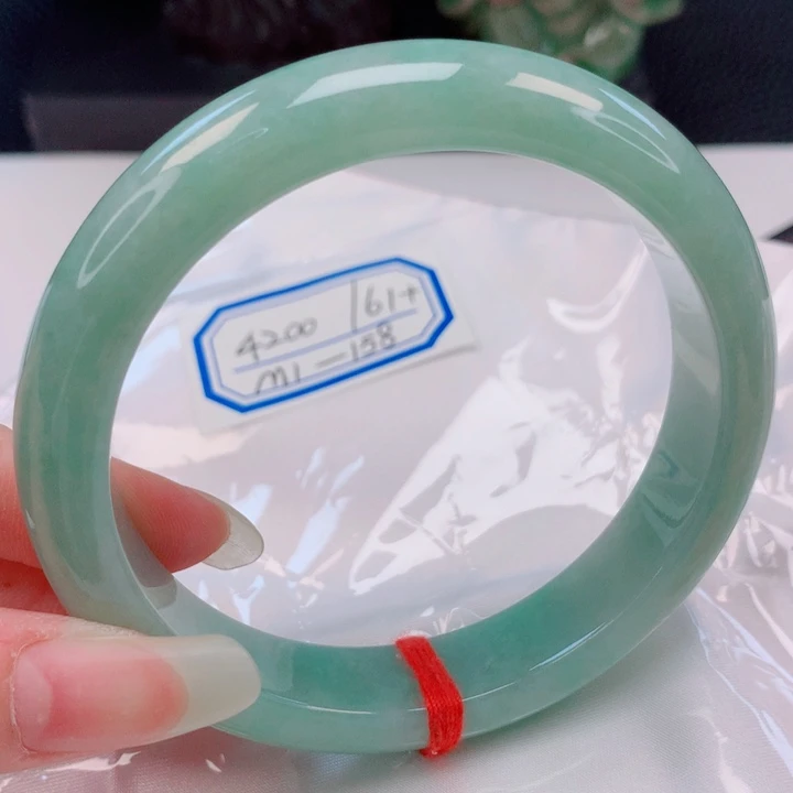 翡翠未镶嵌手镯61圈