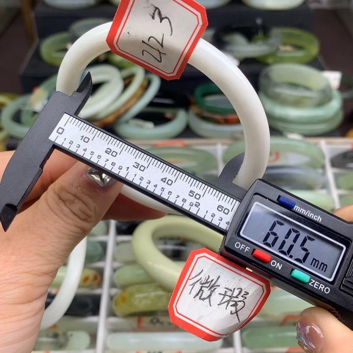 *****蛇纹石玉未镶嵌手镯2123