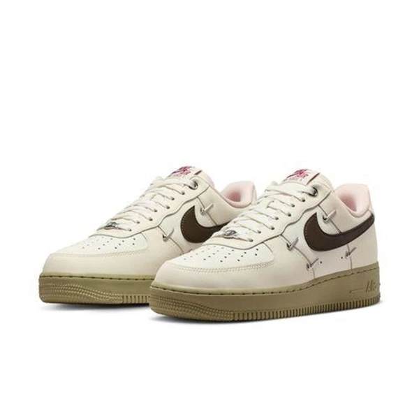 NIKE/耐克官方正品女子马年新款四钩空军板鞋白棕-IQ9802-022