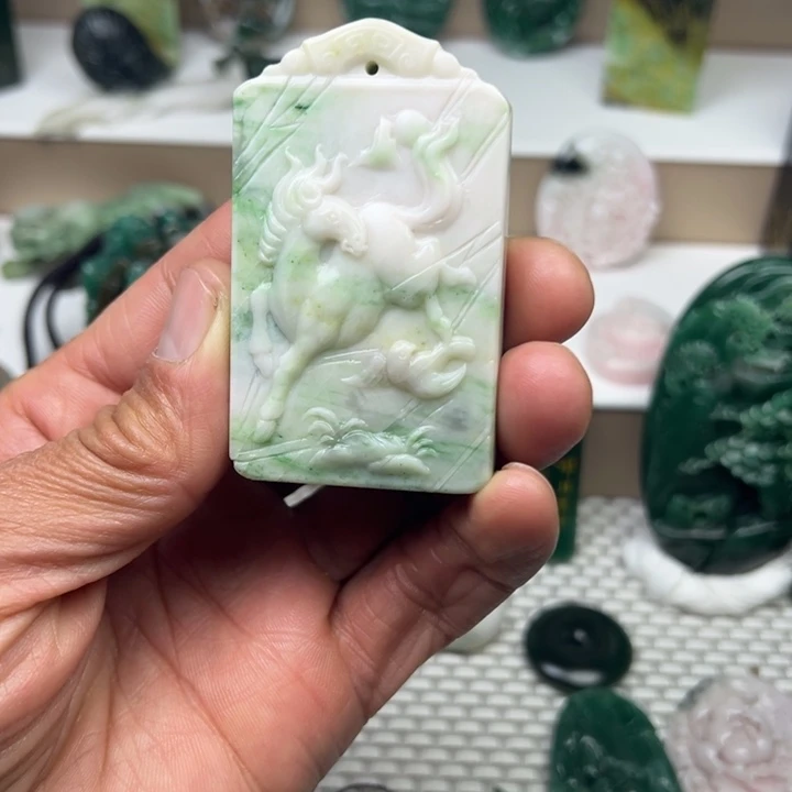 独山玉未镶嵌吊坠(不含链)