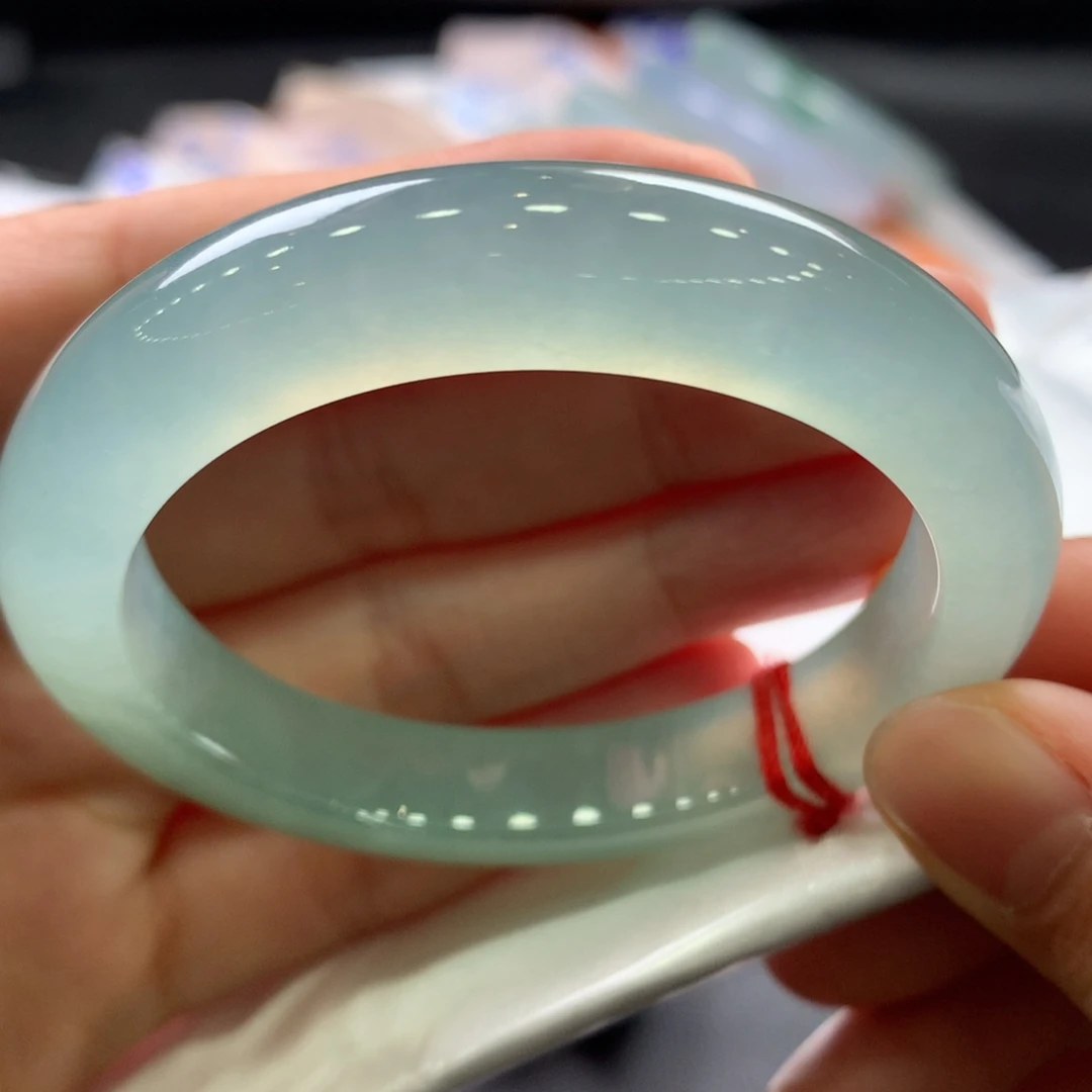 翡翠未镶嵌手镯40号