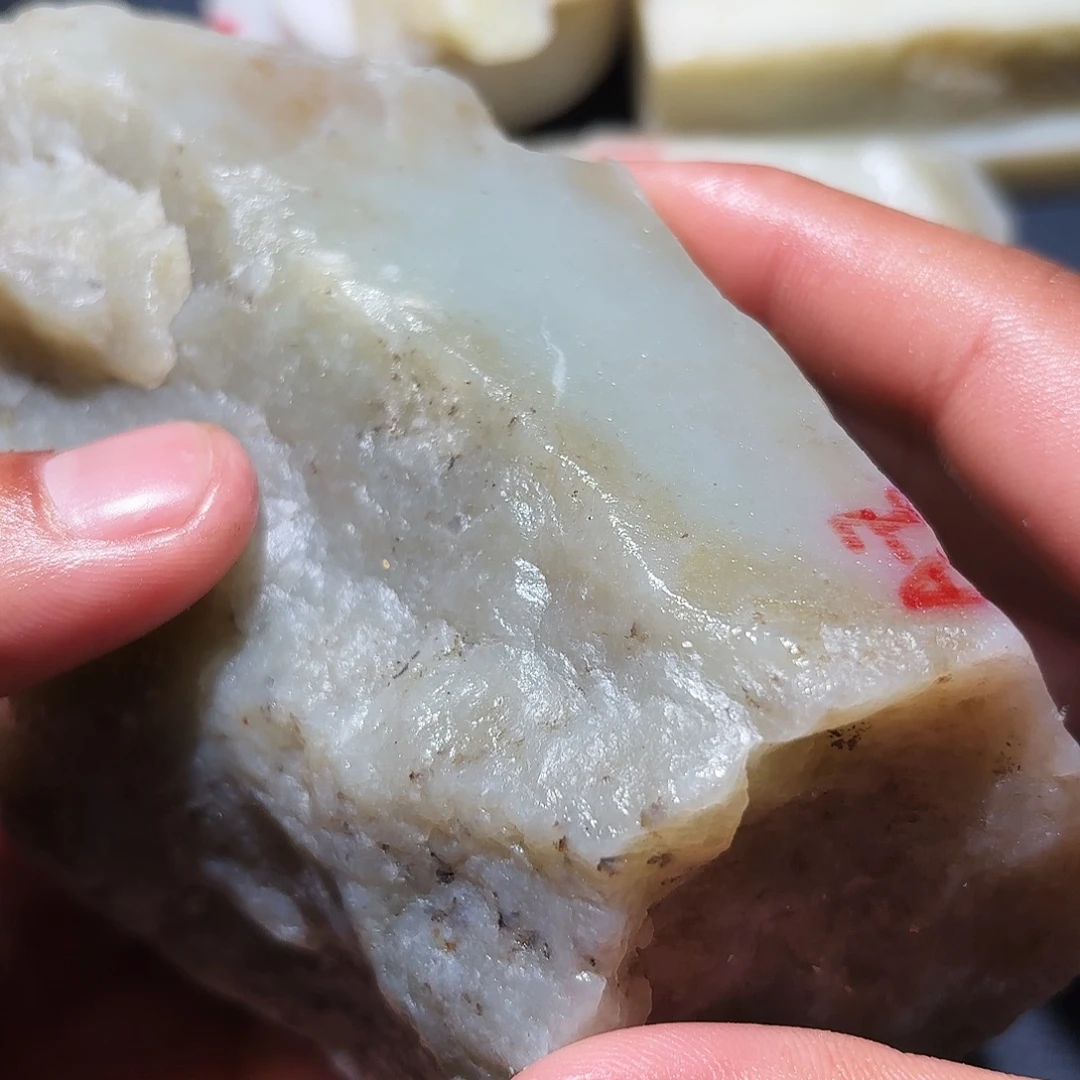 和田玉未镶嵌珠宝奇石