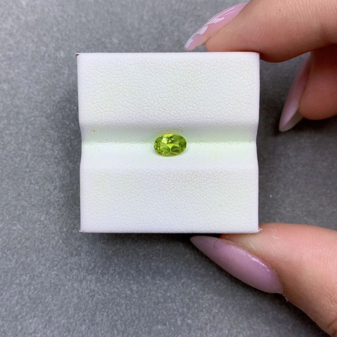 珠宝奇石未镶嵌橄榄石46椭圆