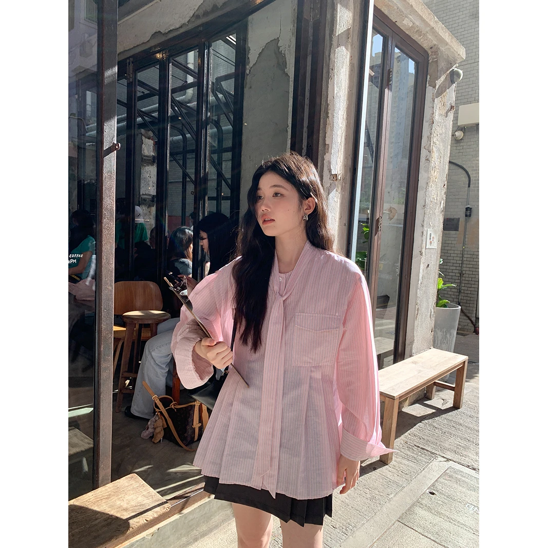 觅定粉色领带条纹长袖衬衫女褶皱设计感气质衬衣减龄上衣DS12475