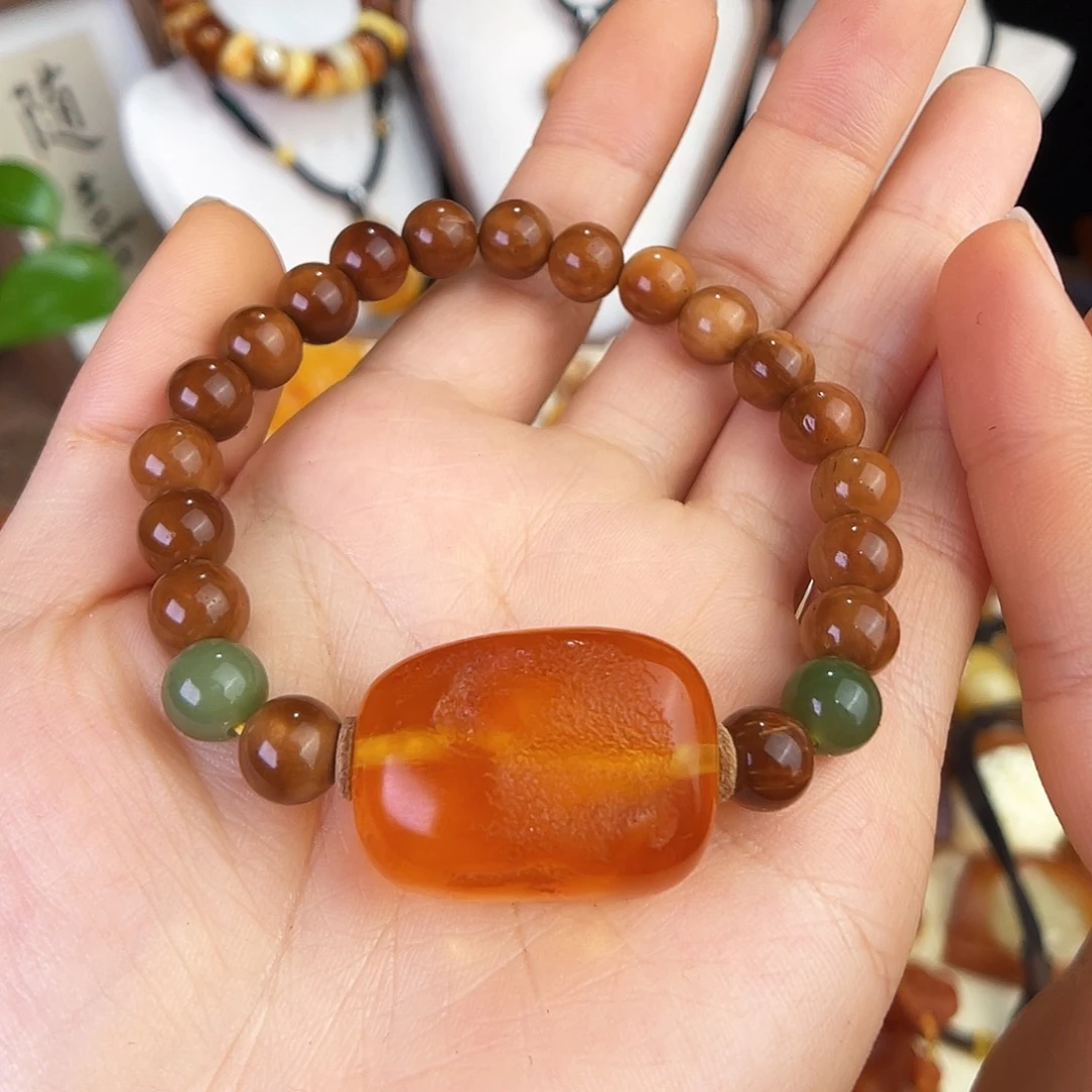 琥珀珠宝奇石未镶嵌，