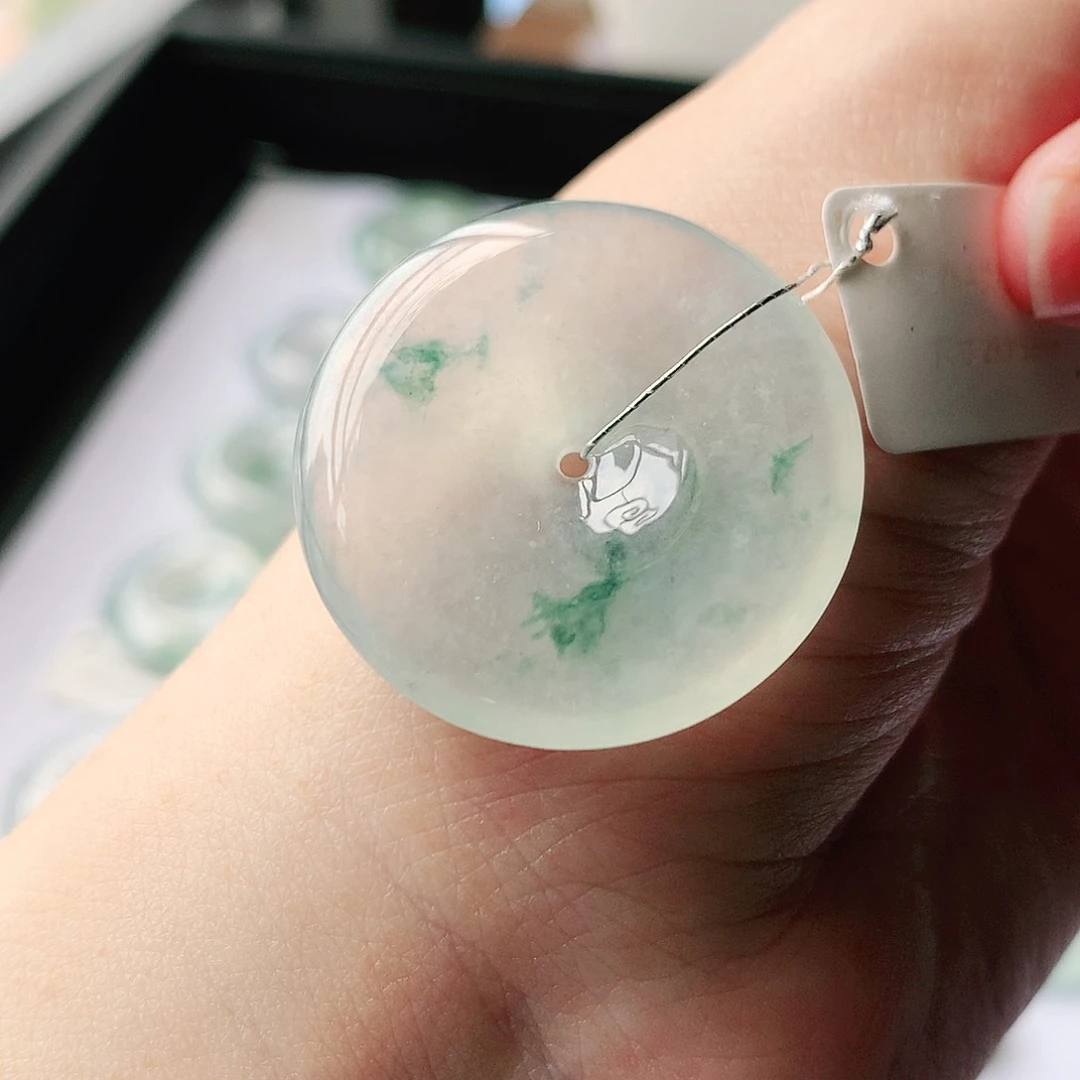 翡翠未镶嵌颈饰翡翠17，29.9/5.6