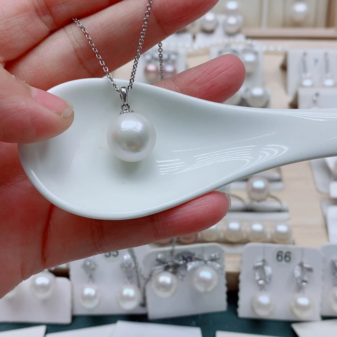 银S925镶嵌颈饰淡水珍珠