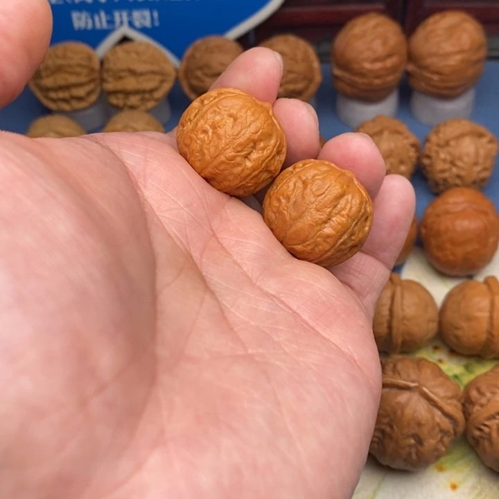 文玩核桃把件小磨盘