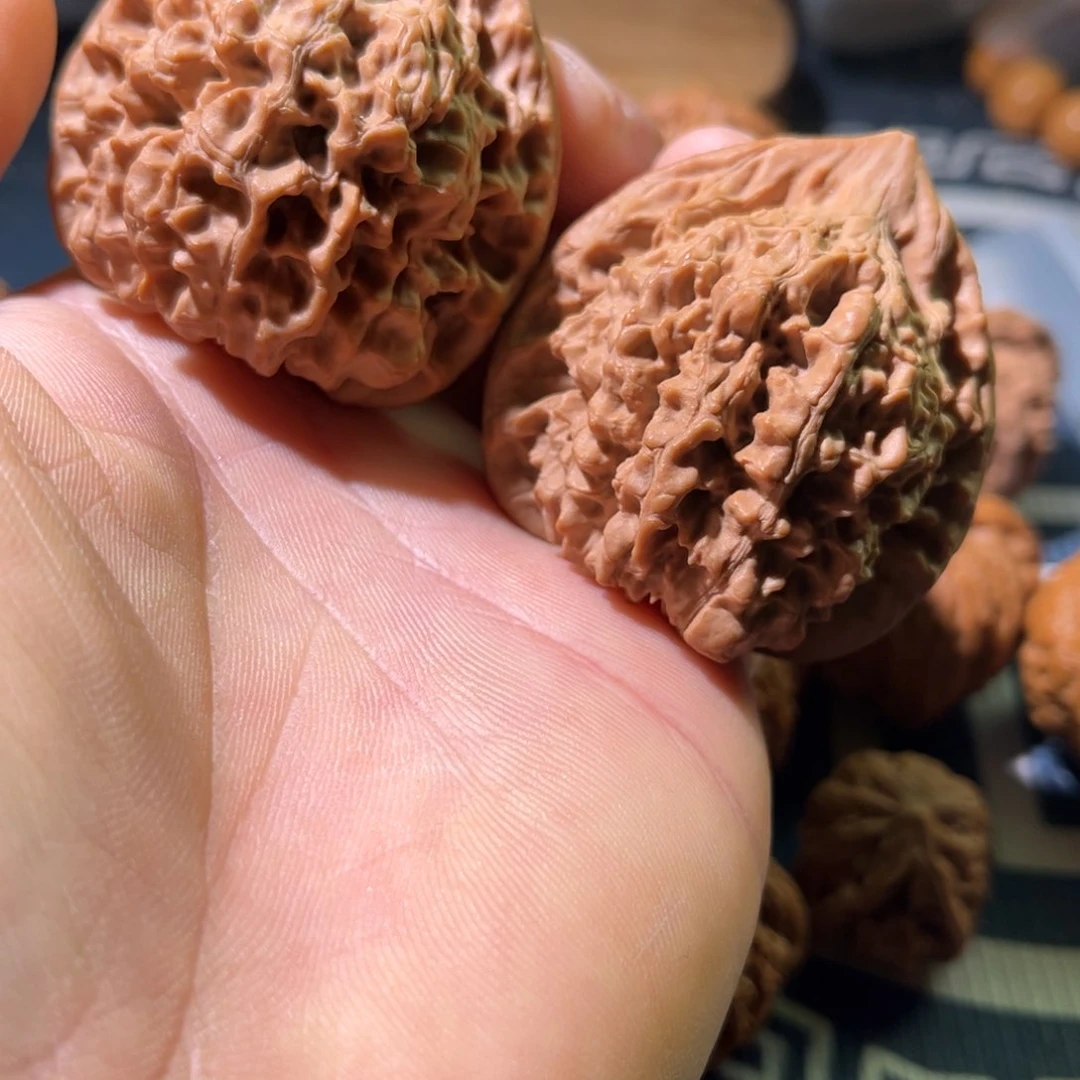 文玩核桃吊坠上*哥47官帽