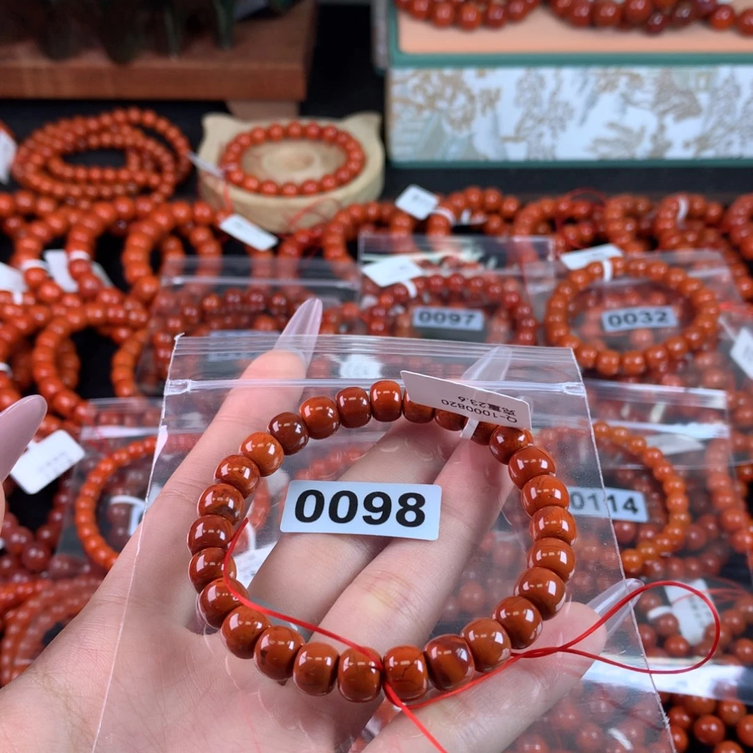 南红玛瑙手链未镶嵌0098