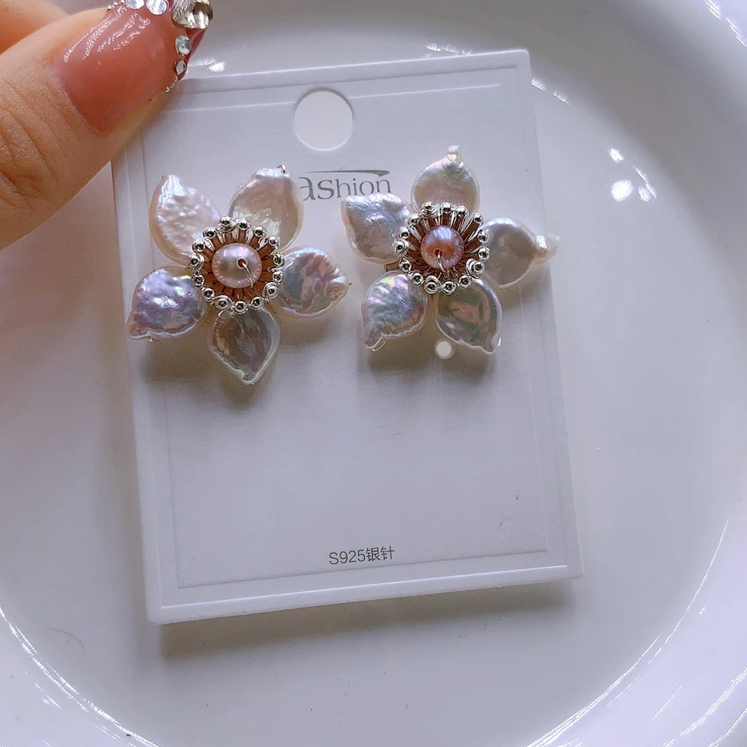 银S925镶嵌耳饰淡水珍珠