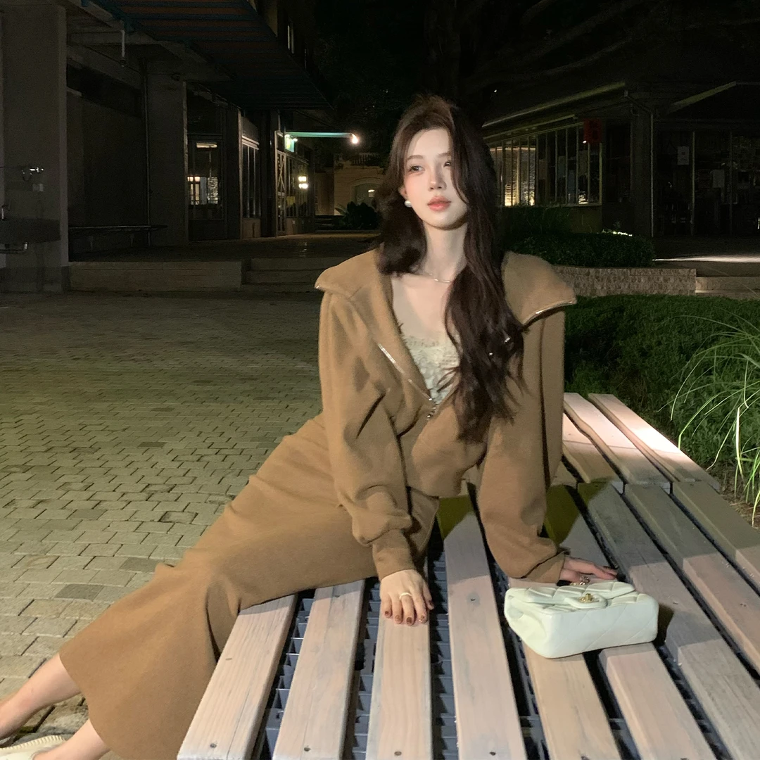 木子李的李【焦糖暖叙】长袖连帽卫衣外套蕾丝内搭上衣直筒半裙套装