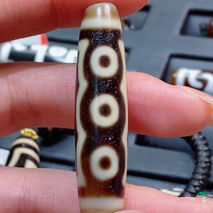 哈***哥玛瑙/玉髓（覆膜）未镶嵌颈饰