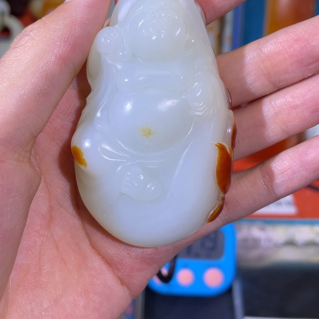 传***。未镶嵌和田玉把件