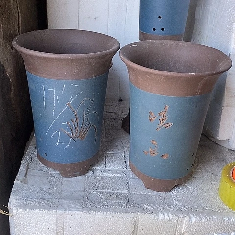 中国宜兴紫砂花＂