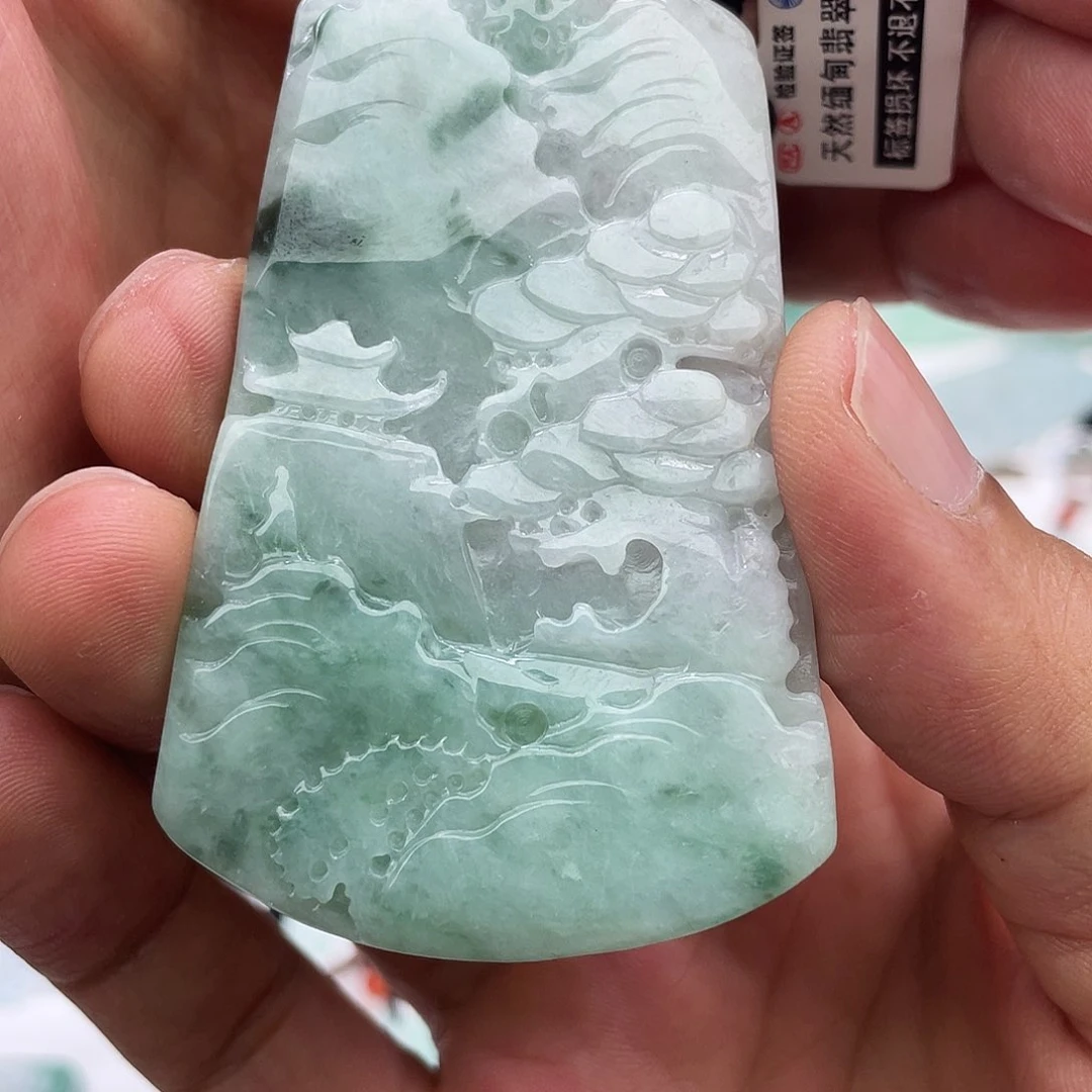 翡翠未镶嵌颈饰翡翠