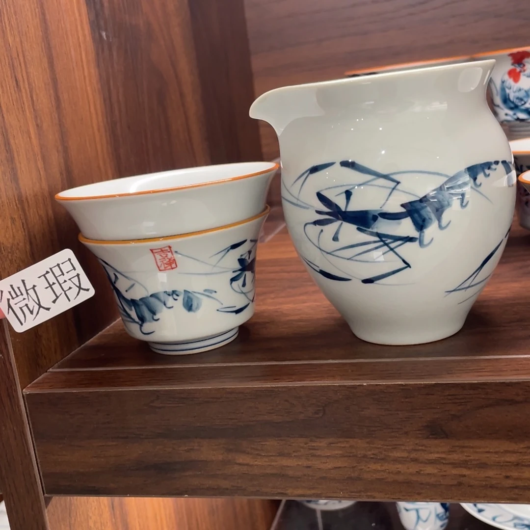 釉下手绘茶具微瑕