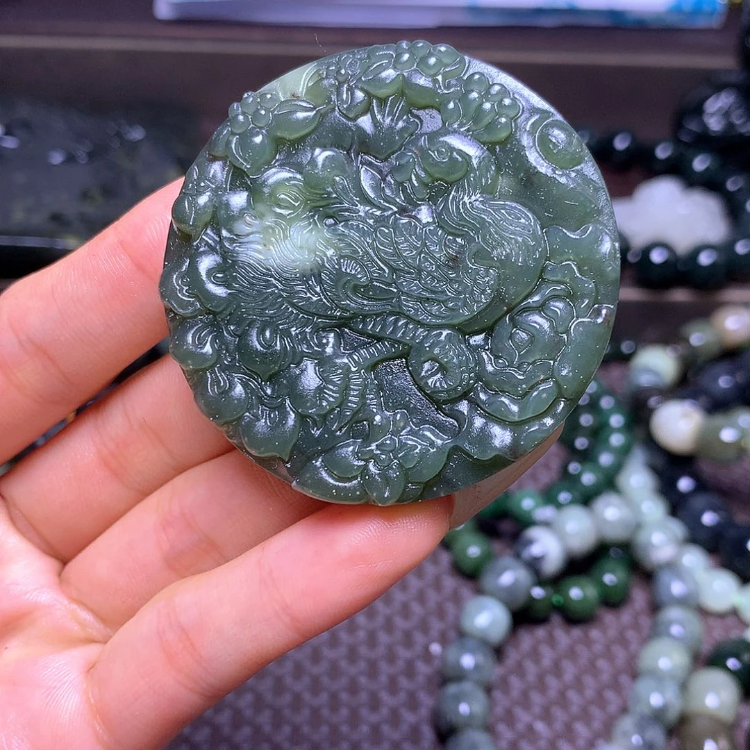 颈饰未镶嵌和田玉