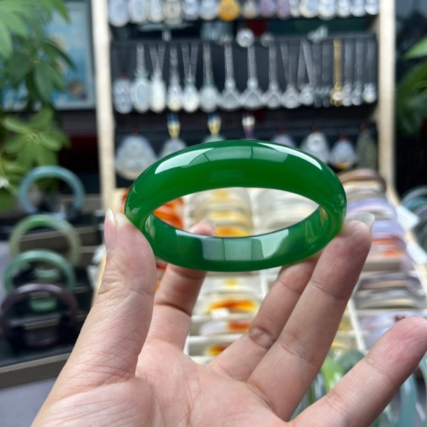 纯天然帝王绿玛瑙玉髓手镯正圈宽版60