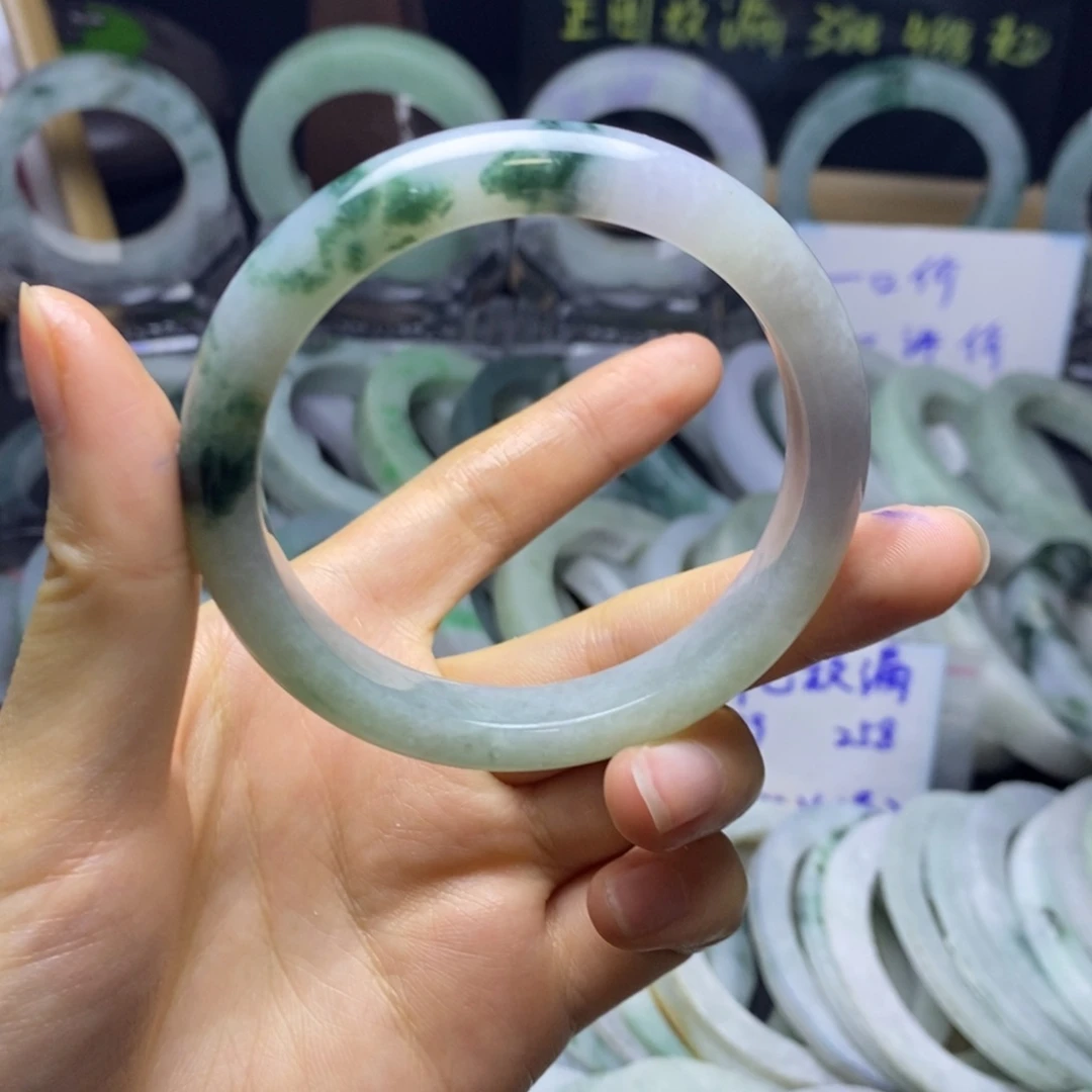 定制翡翠未镶嵌手镯