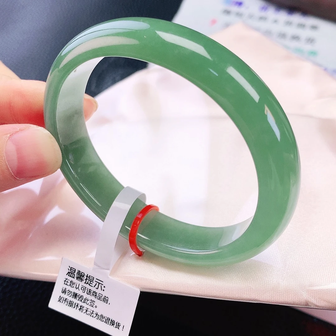 未镶嵌手镯（贵妃镯）翡翠57冰满绿