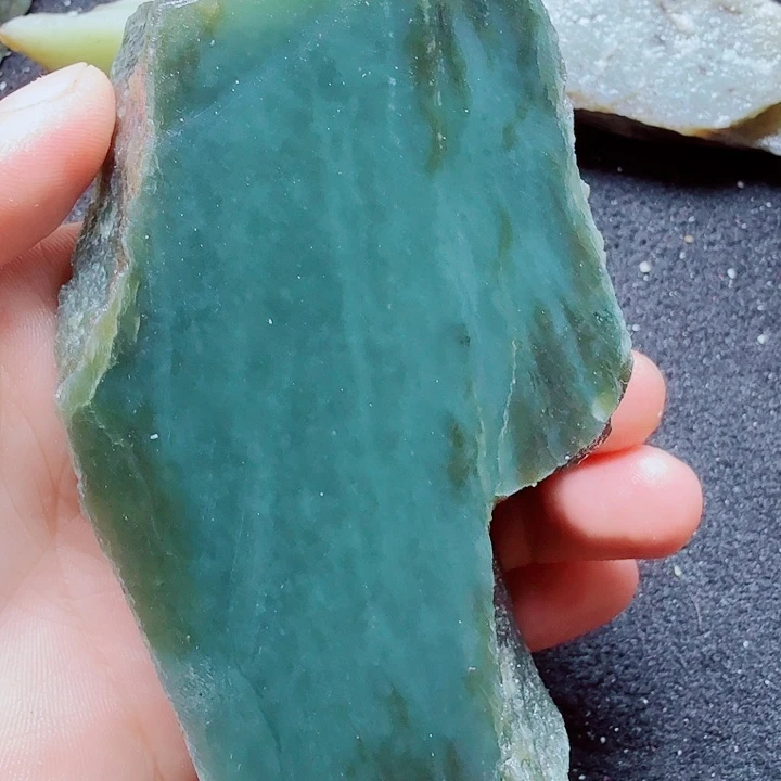 和田玉(糖玉)未镶嵌珠宝半成品