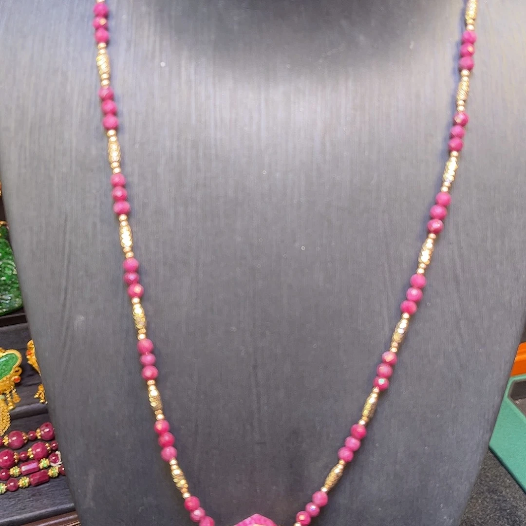 红宝石颈饰未镶嵌