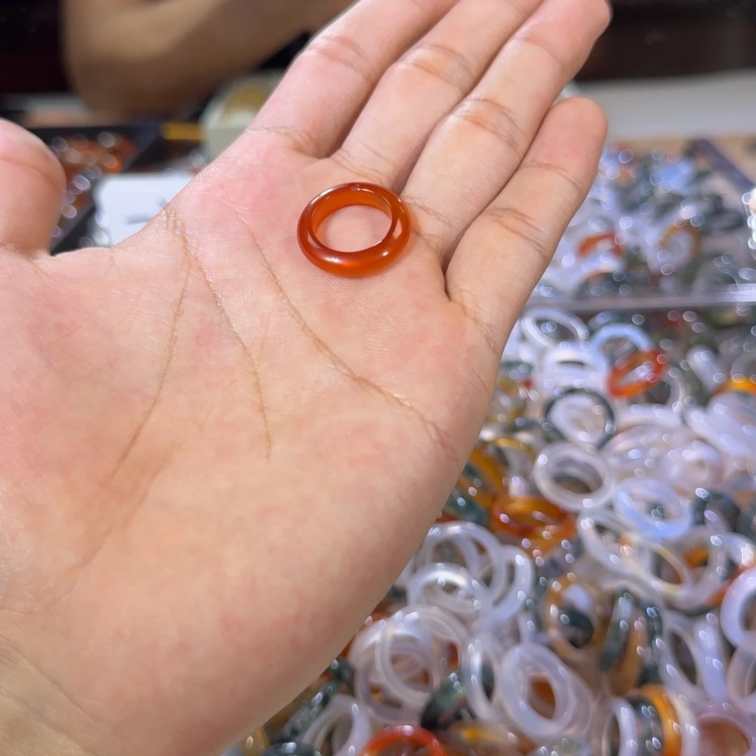 玛瑙/玉髓戒指未镶嵌81号6 圈买三送一有瑕疵