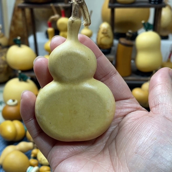 B**M60美好的一天从吃瓜开始啦