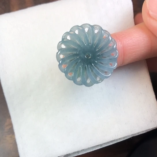 翡翠未镶嵌颈饰缅甸A货，每天下午1点半开播