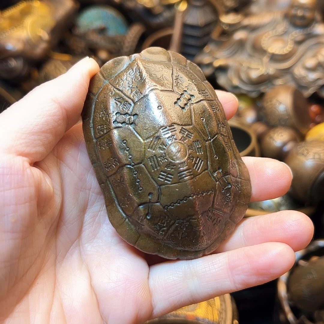 精美铜器工艺品等