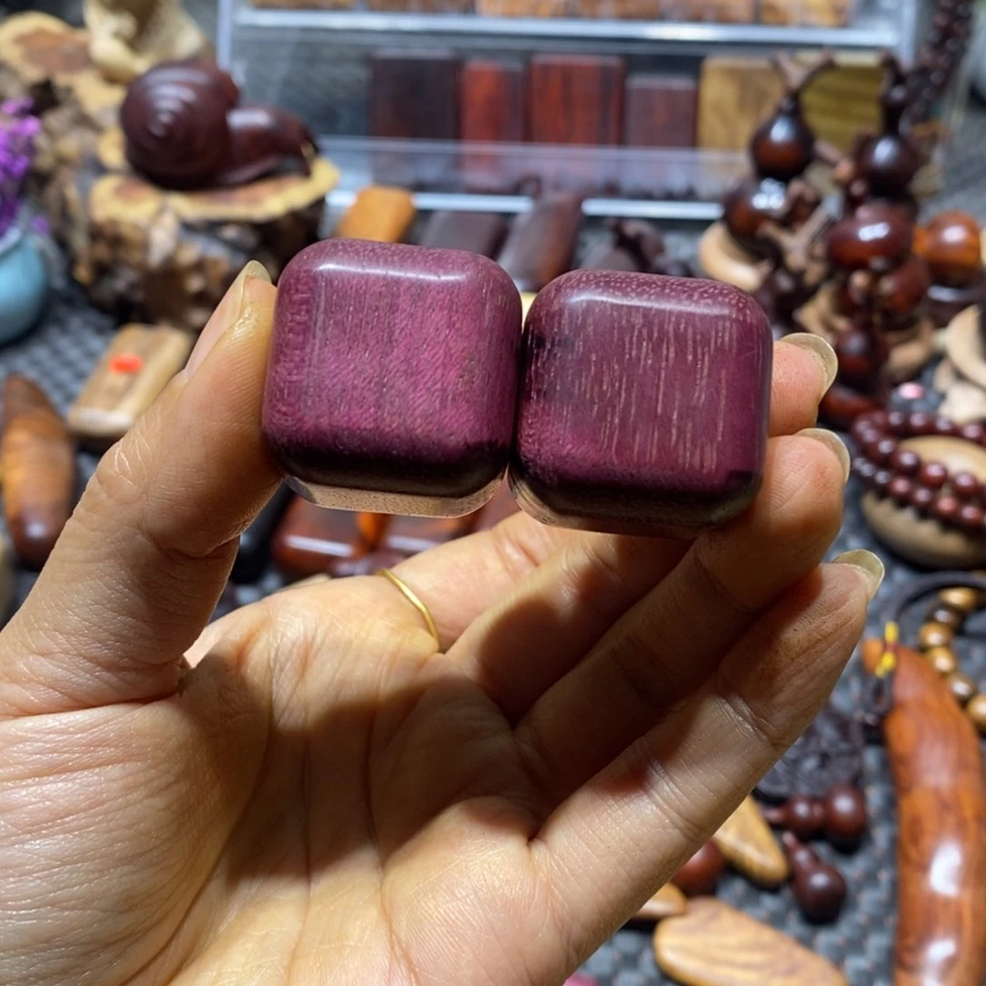 紫心苏木（紫罗兰木）淠*