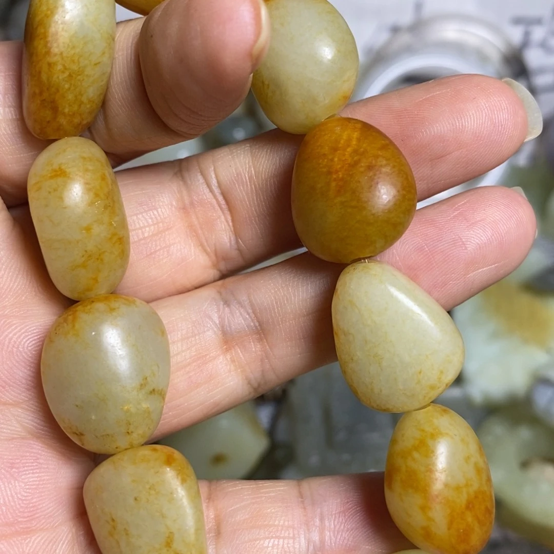 和田玉（糖玉）未镶嵌颈饰