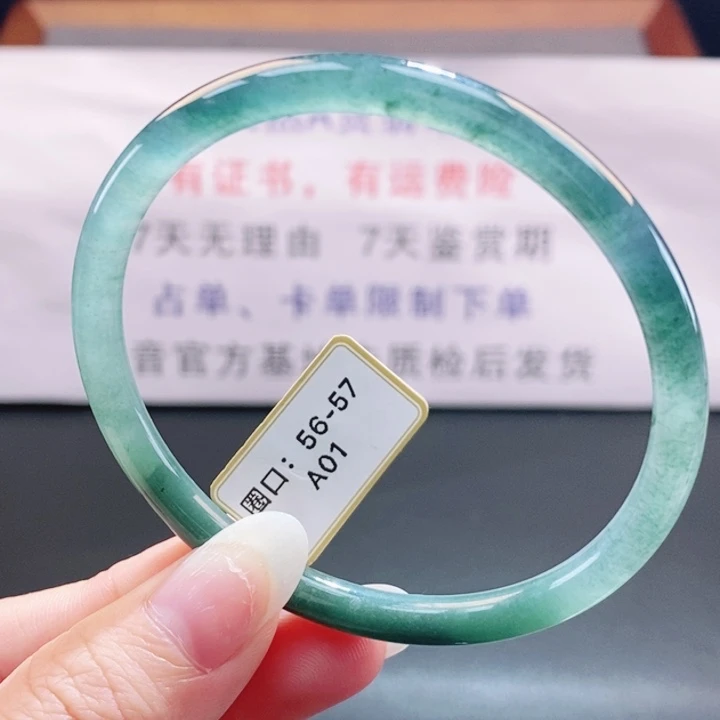翡翠未镶嵌手镯翡翠手镯95