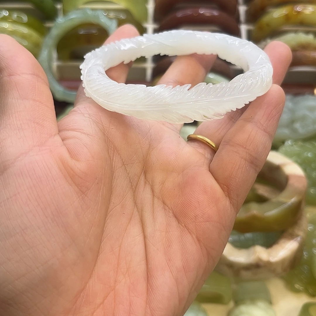 蛇纹石玉未镶嵌手镯3号58