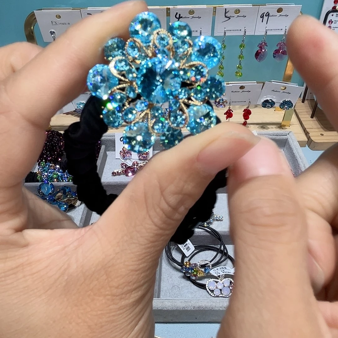 木质铁合金耳钉和