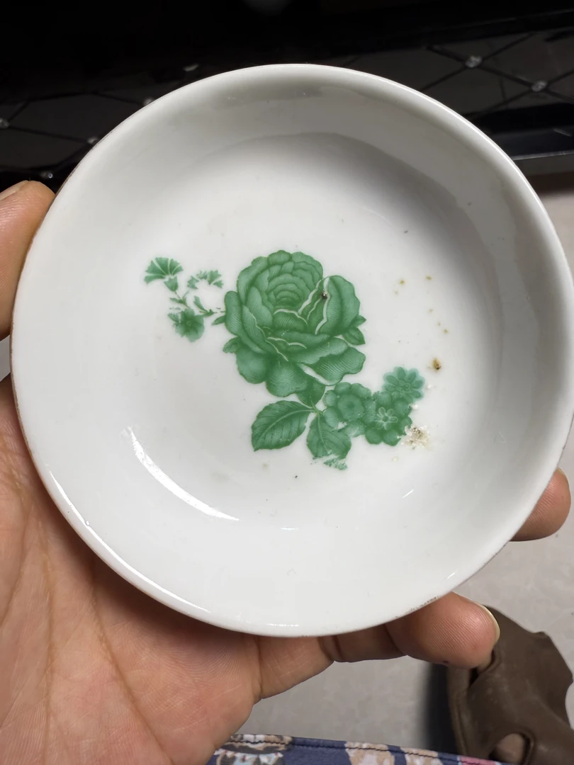 盘子，贴画全品没有磕碰！