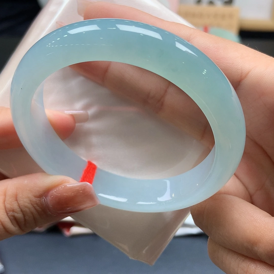 翡翠未镶嵌手镯82号