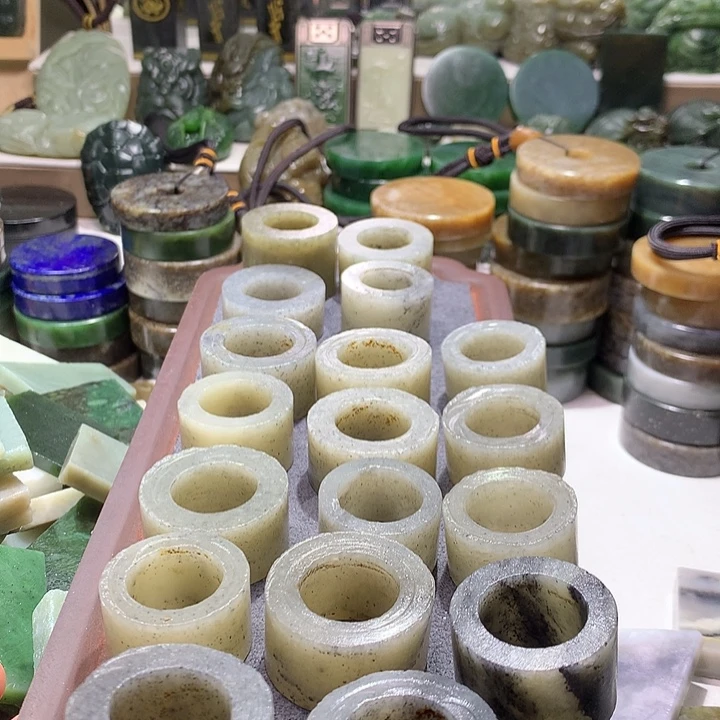 江****和田玉未镶嵌珠宝半成品
