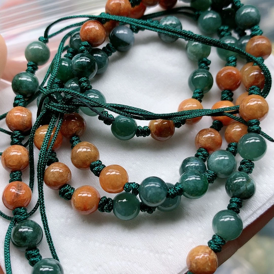 翡翠颈饰未镶嵌手串