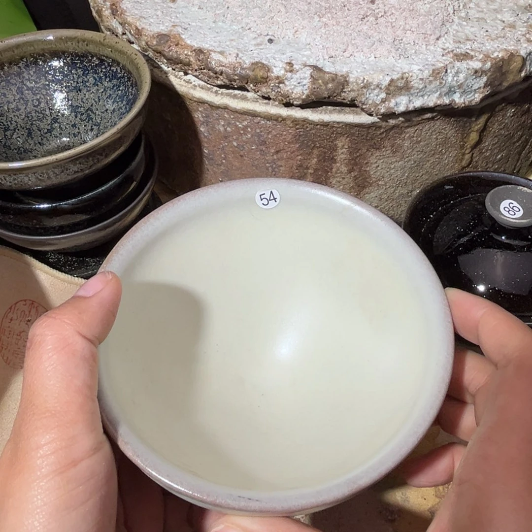 茶盏义兴龙窑坚持真柴烧电烧