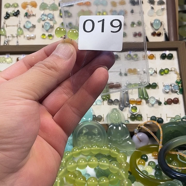 蛇纹石玉合金耳钉耳钉019