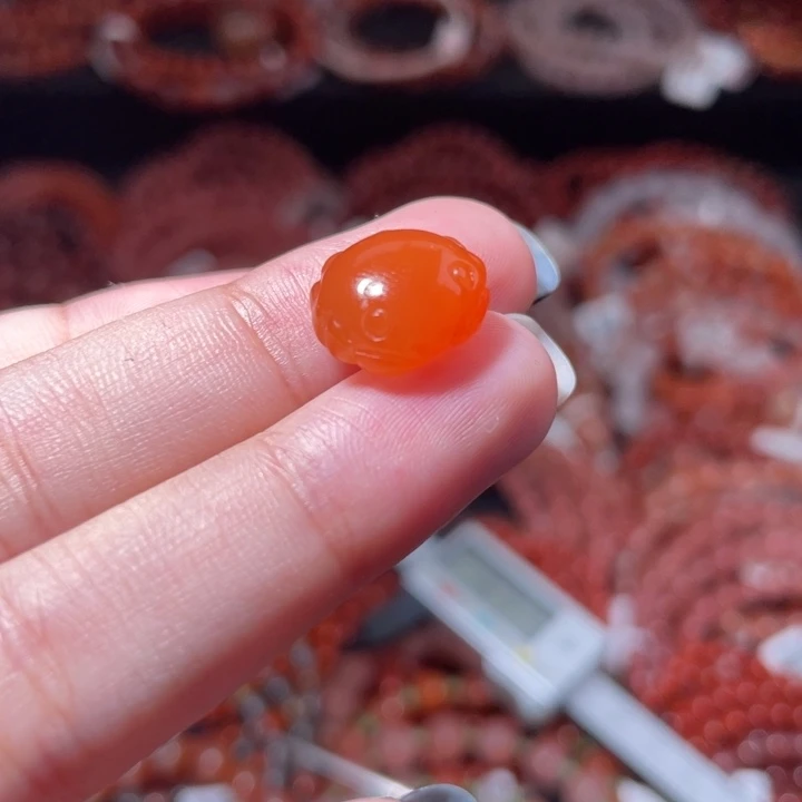 南红玛瑙未镶嵌面包蟹2171打孔备注